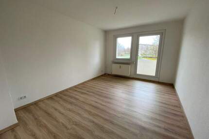 altersgerechte Erdgeschoss-Wohnung mit Balkon und EBK - Zittau