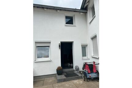 Doppelhaushälte zu vermieten - 1.500,00&nbsp;EUR Kaltmiete, ca.&nbsp; 140,00&nbsp;m&sup2; in Salzgitter (PLZ: 38239) Ortschaft Ost