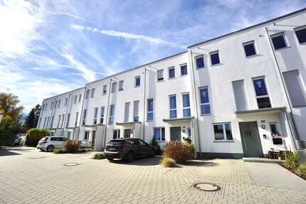 Haus zum Mieten in Augsburg 1.925,00 € 141.14 m²