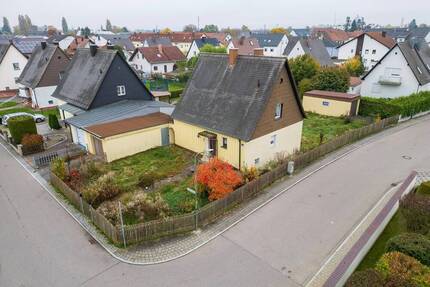 Älteres Einfamilienhaus auf tollem Eckgrundstück in Gaimersheim | Mittlere Heide
