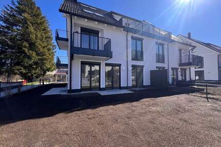 Sehr gut geschnittene NEUBAU-3-Zimmer-OG-Wohnung mit 2 Balkonen und Tiefgarage - München Feldmoching-Hasenbergl