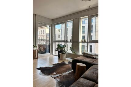 2,5 Zimmer Wohnung Leipzig Zentrum, Balkon, helle Fensterfront