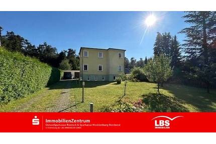 Mehrfamilienhaus in schöner Lage - Güstrow Klueß