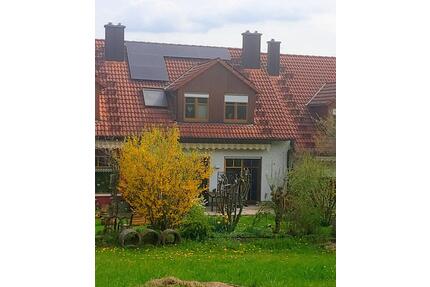 Haus mit Garten - 1.350,00&nbsp;EUR Kaltmiete, ca.&nbsp; 150,00&nbsp;m&sup2; in Lohr am Main (PLZ: 97816)