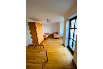 2- Zimmer Wohnung, Neufahrn bis 4 Per.|WLAN|Parklplatz|WG|Privat - Neufahrn bei Freising Mintraching-Grüneck