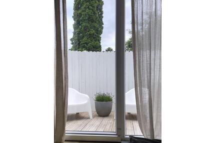 Attraktive, helle 2-Raumwohnung mit Terrasse - Düsseldorf Stadtbezirk 7