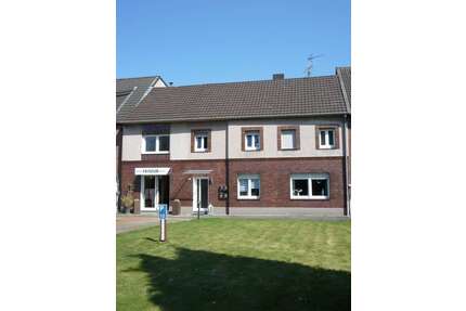 Haus zum Kaufen in Erkelenz 359.000,00 € 249 m²