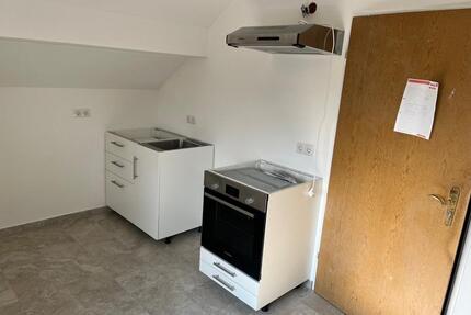 Kleine Dachgeschoßwohnung - 500,00&nbsp;EUR Kaltmiete, ca.&nbsp; 42,00&nbsp;m&sup2; in Vilsbiburg (PLZ: 84137)