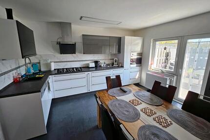 Großzügige, vollmöblierte 4-Zimmer-Wohnung als WG oder Familie - Dürrwangen