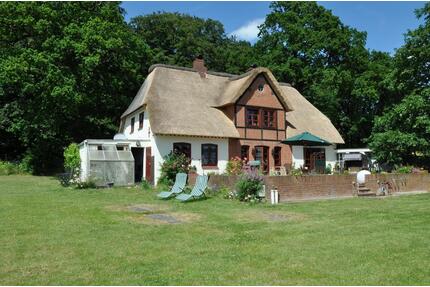 Haus unter Reet - 675.000,00&nbsp;EUR Kaufpreis, ca.&nbsp; 140,00&nbsp;m&sup2; in Waabs (PLZ: 24369)