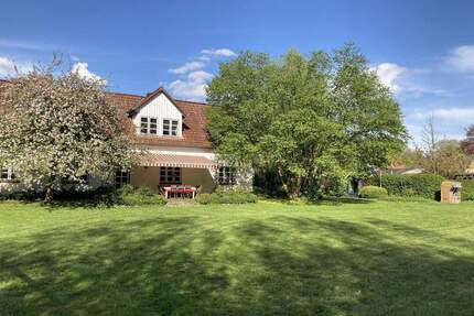 OHNE MAKLER ! Charmantes Haus auf gr. Anwesen zw. den Eutiner Seen nah der Ostsee (Holst. Schweiz)