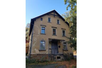 Haus zu verkaufen Sanierungsobjekt großes Grundstück 80.000 bar - Doberschau-Gaußig