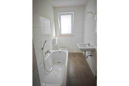 Schöne Erdgeschosswohnung neu renoviert inkl. Einbauküche! - Gelsenkirchen Gelsenkirchen-Mitte