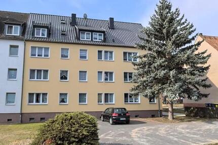 Schöne 3-Raum-Wohnung Hochparterre mit Balkon und Stellplatz in Frohburg zu vermieten.