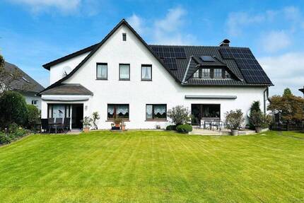Einmaliges Anwesen! Ein- bis Zweifamilienhaus mit Einliegerwohnung im schönen Löhne-Obernbeck.