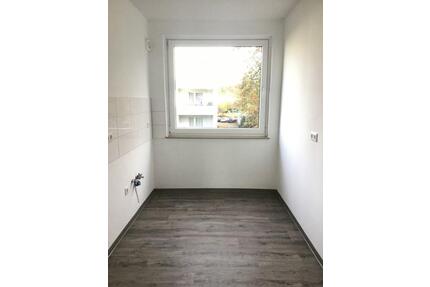 Mitten drin statt nur dabei: renovierte 3-Zimmer-Wohnung - Bielefeld Sennestadt
