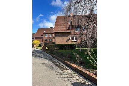 Ideale 3-Zimmerwohnung Nähe Airbus, ländlich gelegen - Hamburg Neuenfelde