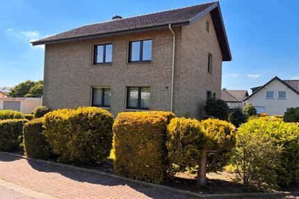 Schönes gepflegtes Zweifamilienhaus in ruhiger Lage in Löhne-Ort