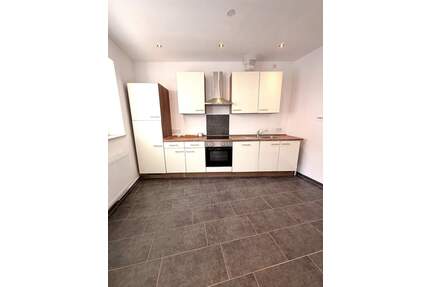 Frei ab sofort Renovierte 3-Zimmerwohnung im Erdgeschoss mit Einbauküche Gäste-WC - Kordel