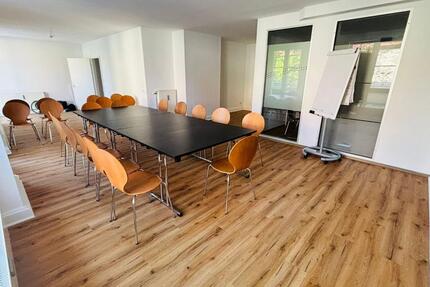Moderner Besprechungsraum mit Terrasse zu vermieten - Nürnberg Altenfurt