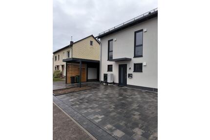 Doppelhaushälfte Korbach Stadt - 1.475,00&nbsp;EUR Kaltmiete, ca.&nbsp; 123,67&nbsp;m&sup2; in Korbach (PLZ: 34497)