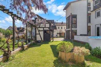 Charmante Hofreite mit Gartenidylle und modernster Energietechnik - Hofheim