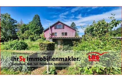 1 Familienhaus + ca.10.000 qm Grundstück - Ostelsheim