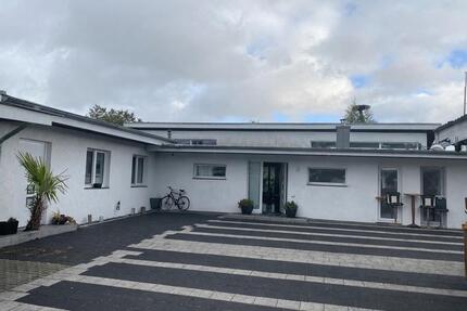 Einfamilienhaus Bungalow - 715.000,00&nbsp;EUR Kaufpreis, ca.&nbsp; 180,00&nbsp;m&sup2; in Kaltenkirchen (PLZ: 24568)