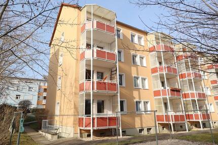 Bezugsfreie 23-Zimmer-Wohnung mit Balkon und Blick über Jena
