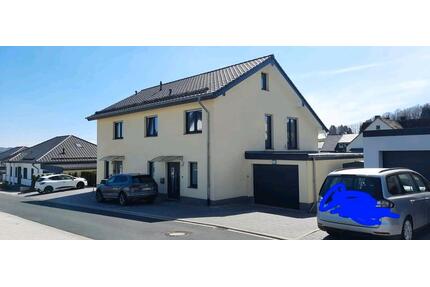 Haus mit Einliegerwohnung zu verkaufen - Brilon