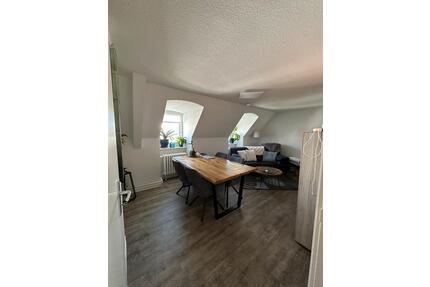 Großzügige 3-Zimmer Dachgeschosswohnung auf der Rude - Flensburg Falkenberg