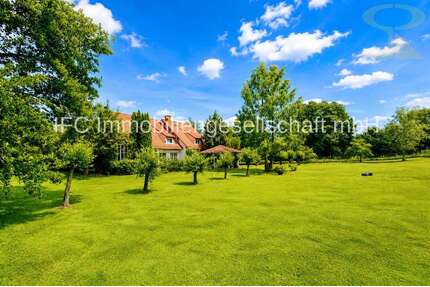 Haus zum Kaufen in Lutherstadt Wittenberg 750.000,00 € 312 m²