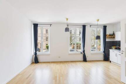 Lichtdurchflutete 3-Zimmer-Wohnung mit Balkon in Potsdam West