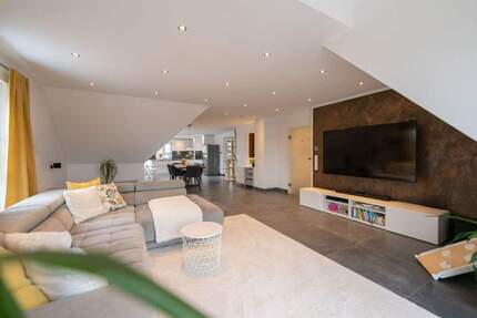 Hochwertiges Wohnen über den Dächern von Hallstadt - 178 m² Wohnkomfort auf einer Ebene