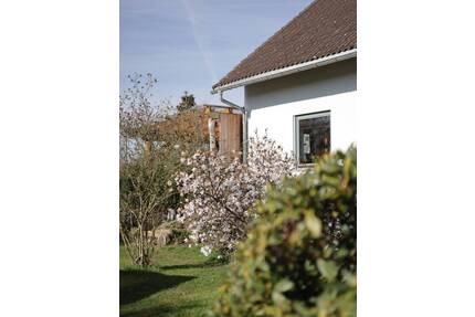 RARITÄT für Familien: 1.800 m² Grundstück + unverbaubarer Feldblick – Ihr neues Zuhause im Grünen - Laußnitz Höckendorf