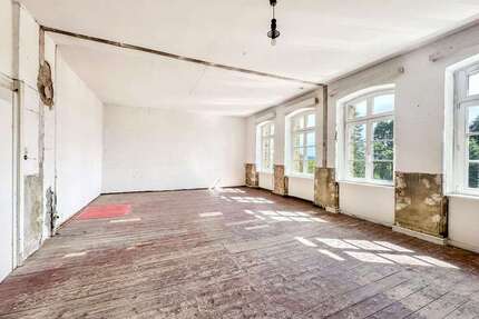Haus zum Kaufen in Eitorf 449.000,00 € 301 m²