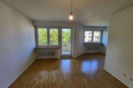 Wohnung zum Mieten in Augsburg 754,00 € 52.73 m²
