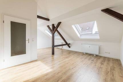 Lichtdurchflutete 2-Zimmer-Dachgeschosswohnung in Stötteritz - Leipzig