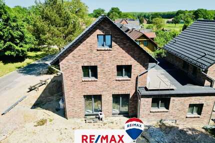 Wohnung zum Mieten in Celle Bostel 1.040,00 € 90 m² - Celle / Bostel