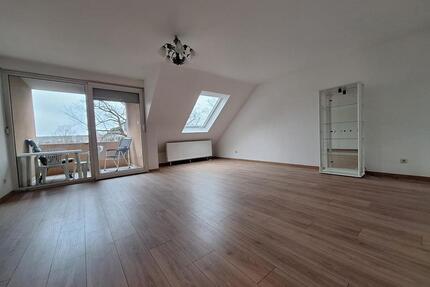 Helle 3-Zimmer Wohnung, EBK & TG in Nürnberg-Muggenhof