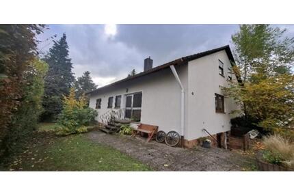 Ruhige Souterrain 3 Zimmer-Wohnung mit großer Terrasse - Röttenbach