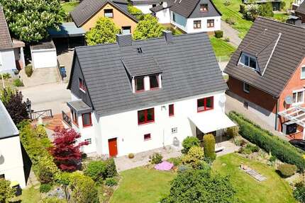 Haus zum Kaufen in Kiel 375.000,00 € 125.26 m²