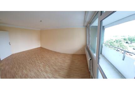 Helle Wohnung, 2 Aufzüge, ruhige Lage - Maikammer