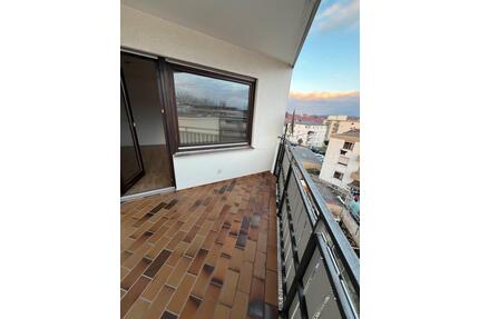 Sonnige Wohnung Pforzheim Nord - 450,00&nbsp;EUR Kaltmiete, ca.&nbsp; 32,00&nbsp;m&sup2; in Pforzheim (PLZ: 75177) Nordstadt