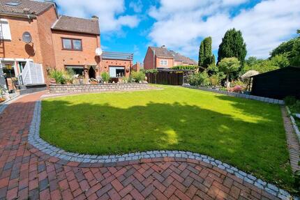 Reihenhaus (Terrasse, Garten, Garage) - Preetz