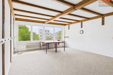 WohnungBürofläche in zentraler Lage von Cuxhaven - flexibel nutzbar mit Balkon & Wintergarten