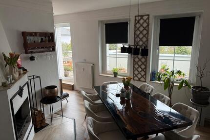 Schöne Altbauwohnung mit großzügigem Balkon, Kamin, EBK - Osnabrück Gretesch