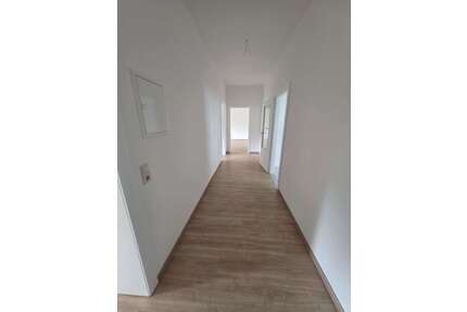 Wohnung zum Mieten in Bitterfeld 686,95 € 103.3 m²