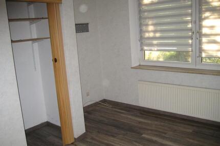 80 qm 3 Raum-Wohnung mit Terrasse und Garage - Wanzleben-Börde