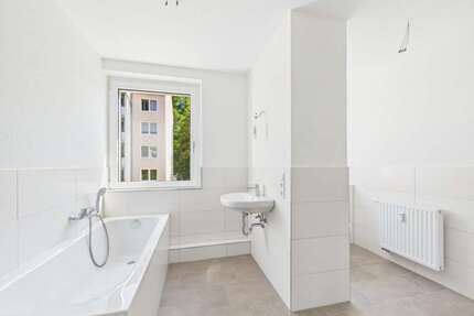 Wohnung zum Mieten in Chemnitz 375,00 € 58.32 m²